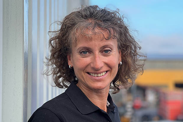 Acceleration Sensors Measure Sitting Activity on Dynamic Office Chairs