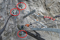 Anordnung der Kraft-Messzellen und der Datenlogger in den Abspannungen für die Auffang-Netze. Bildquelle: Pfeifer Isofer AG