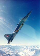 Facilitating research in microgravity: ARES experiment system in the fighter jet aircraft F-5E “Tiger”