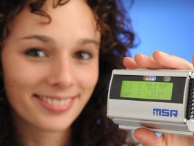 Handy, robust and with a clear display: MSR255 universal data logger.